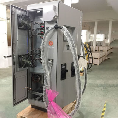 वाणिज्यिक 120kw इलेक्ट्रिक वाहन आपूर्ति उपकरण IP55 EV DC फास्ट चार्जर 60HZ