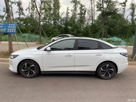 Weima E5 प्योर इलेक्ट्रिक व्हीकल मल्टीकलर 170km/h न्यू एनर्जी इलेक्ट्रिक कार