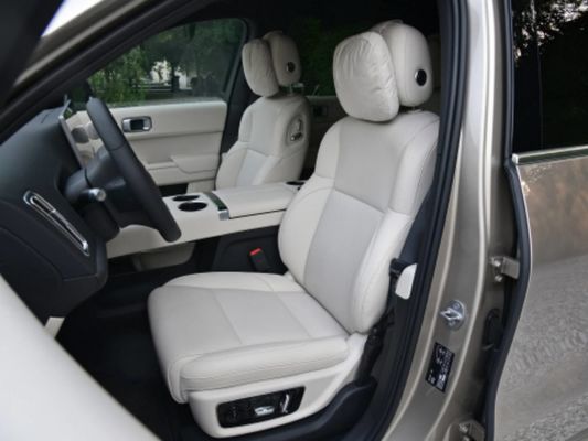 42.8kWh बैटरी 6 सीट इलेक्ट्रिक एसयूवी