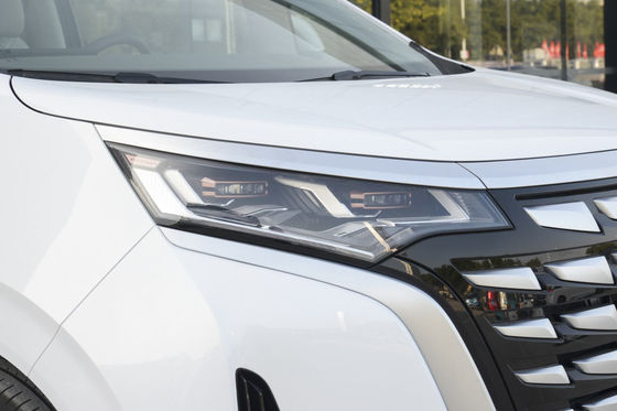 Denza D9 MPV EV कार 571nm लिथियम आयरन बैटरी 4WD इलेक्ट्रिक SUV 180km/h