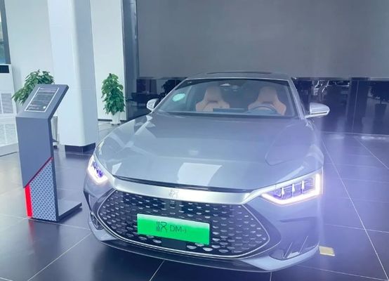 BYD हान मध्यम इलेक्ट्रिक कारें