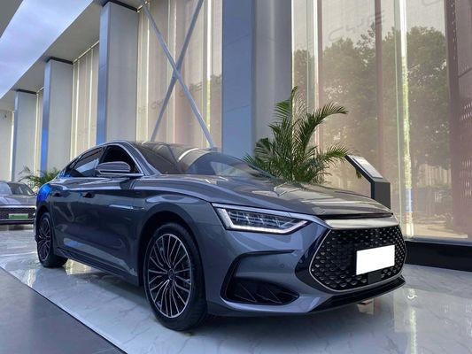 BYD हान मध्यम इलेक्ट्रिक कारें