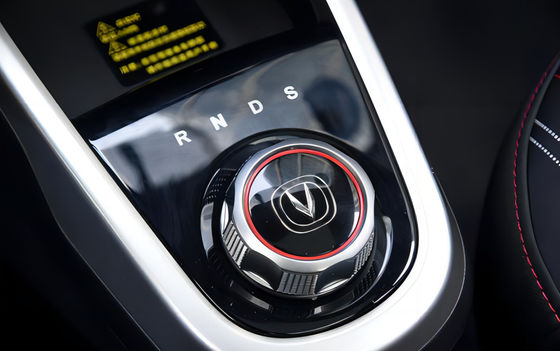 BYD हान मध्यम इलेक्ट्रिक कारें