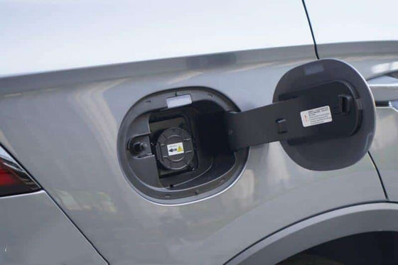 230 किमी/घंटा हाइब्रिड एसयूवी कार