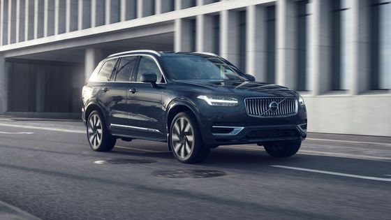 Volvo XC90 B5 4 व्हील ड्राइव इलेक्ट्रिक कार 180Km/H 4WD EV SUV 184KW मैक्स पावर