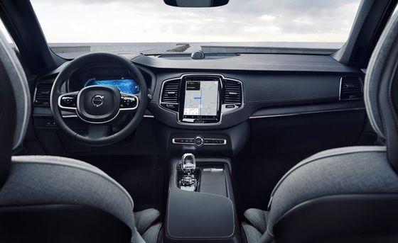 Volvo XC90 B5 4 व्हील ड्राइव इलेक्ट्रिक कार 180Km/H 4WD EV SUV 184KW मैक्स पावर