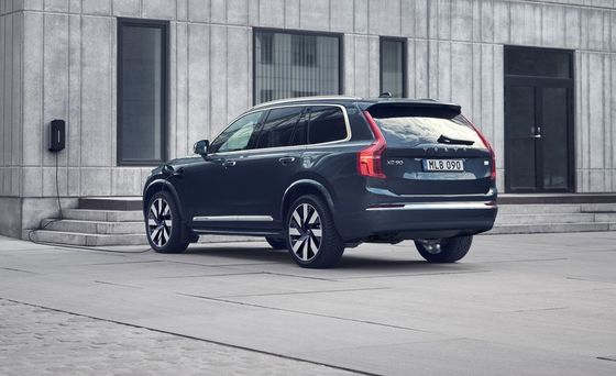 Volvo XC90 B5 4 व्हील ड्राइव इलेक्ट्रिक कार 180Km/H 4WD EV SUV 184KW मैक्स पावर