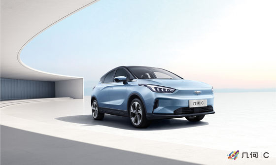 ज्यामिति C कॉम्पैक्ट इलेक्ट्रिक कार EV 550km रेंज फ्रंट व्हील ड्राइव 150km/h