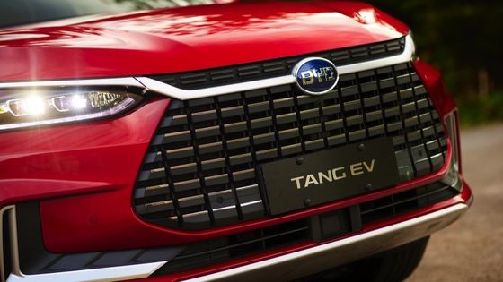 635 किमी उच्च प्रदर्शन वाली इलेक्ट्रिक कारें