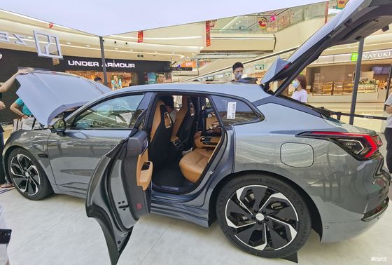 Zeekr 001 बड़ी इलेक्ट्रिक कारें लंबी रेंज 732km लक्ज़री 6.9s से 100km/H