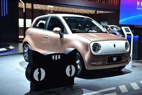 लेडी के लिए 351KM इलेक्ट्रिक मिनी EV कार यूलर ब्लैक कैट नई ऊर्जा वाहन 102 किमी / घंटा