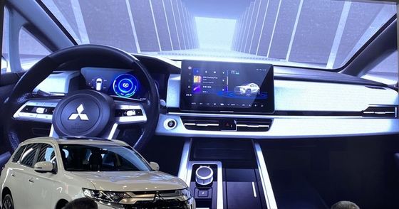 वयस्कों के लिए मित्सुबिशी एयरट्रेक छोटी SUV EV इलेक्ट्रिक कार 175 किमी / घंटा 500 किमी रेंज