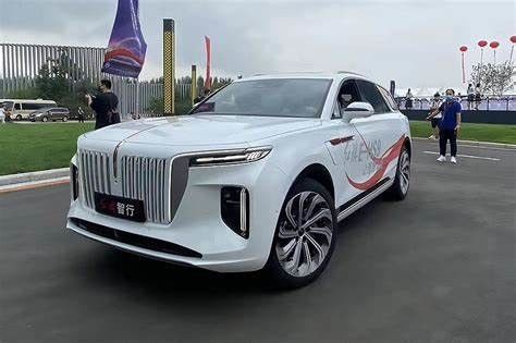 डीलक्स बड़ी इलेक्ट्रिक कारें SUV Hongqi E-HS9 120kWh 660km रेंज