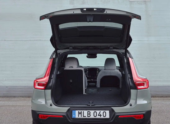 Volvo Xc40 मीडियम इलेक्ट्रिक कार 160km/h SUV इलेक्ट्रिक फैमिली 231 HP इंजन