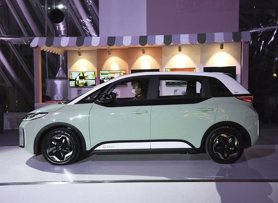 इंटेलिजेंट 130km/h मीडियम इलेक्ट्रिक कार BYD D1 इलेक्ट्रिक फोर व्हील ड्राइव वाहन