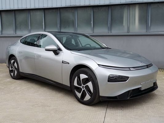 Xiaopeng P7 4 व्हील इलेक्ट्रिक वाहन 480km इलेक्ट्रिक एडल्ट कार CCC प्रमाणित