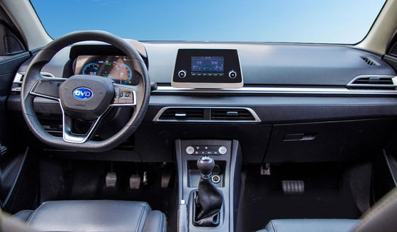 टर्नरी लिथियम बैटरी BYD E3 इलेक्ट्रिक कार 130km/H रेंज 401km FWD इलेक्ट्रिक कार