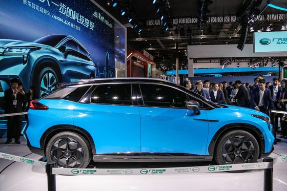 110km/H GAC AION इलेक्ट्रिक कार 5 दरवाजे 5 सीटर सेडान कार लिथियम आयन बैटरी