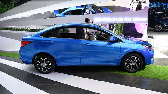 Chery Arrizo E प्योर इलेक्ट्रिक कार फास्ट चार्ज SUV कार 5 सीटर 4 डोर 401km रेंज