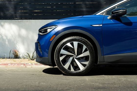 607km लंबी दूरी की EV कार कॉम्पैक्ट SUV Volk Swagen Id 4X 160km/h