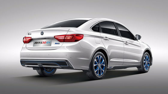 150km/h डोंगफेंग इलेक्ट्रिक वाहन EV S50 सेडान कार NEDC 415km