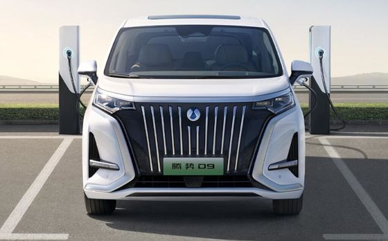 Denza D9 MPV EV कार 571nm लिथियम आयरन बैटरी 4WD इलेक्ट्रिक SUV 180km/h