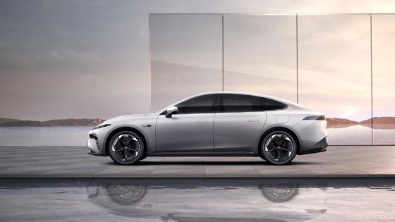 डोंगफेंग Eπ 007 1200 किमी रेंज के साथ और कैंची दरवाजा अधिकतम गति 165 किमी / घंटा 5doors