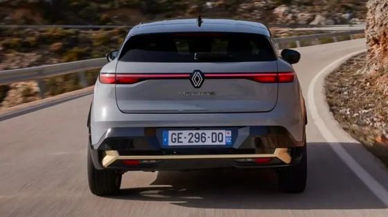 रेनॉल्ट मेगन ई-टेक बैटरी क्षमता 40/60kWh के साथ लगभग 158/208 मील की सीमा के साथ लंबी अवधि के परीक्षण ड्राइविंग