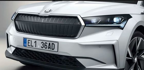 स्कोडा Enyaq iv80 82kWh बैटरी एकल मोटर,पीछे की पहिया ड्राइव इलेक्ट्रिक कार पर पर्याप्त आरामदायक सवारी और सराहनीय रूप से तेज़