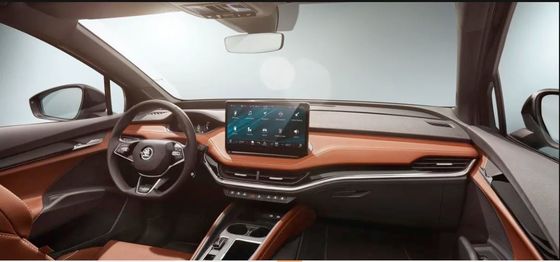 स्कोडा Enyaq iv80 82kWh बैटरी एकल मोटर,पीछे की पहिया ड्राइव इलेक्ट्रिक कार पर पर्याप्त आरामदायक सवारी और सराहनीय रूप से तेज़