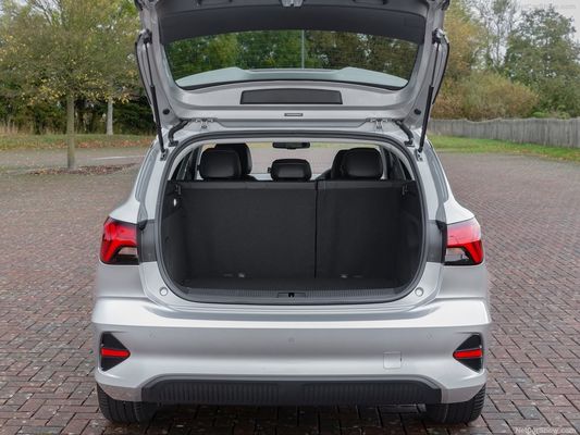 एमजी 5 ईवी पर शानदार रेंज 344 किमी और सुपर चार्जिंग क्षमता वाली सुविधाजनक इलेक्ट्रिक कार