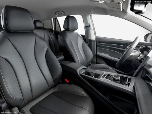 एमजी 5 ईवी पर शानदार रेंज 344 किमी और सुपर चार्जिंग क्षमता वाली सुविधाजनक इलेक्ट्रिक कार