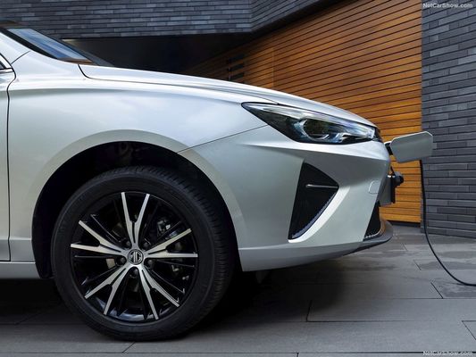 एमजी 5 ईवी पर शानदार रेंज 344 किमी और सुपर चार्जिंग क्षमता वाली सुविधाजनक इलेक्ट्रिक कार