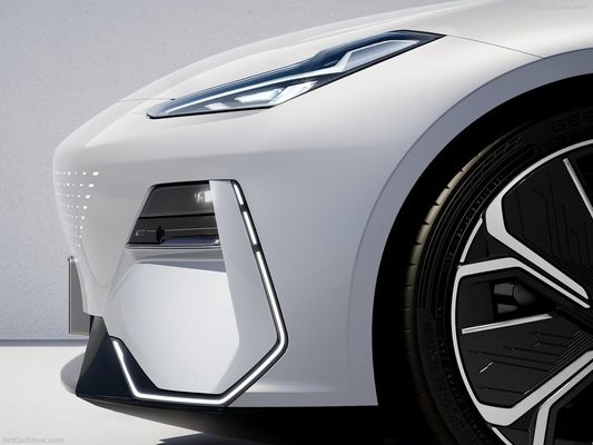 जीली गैलेक्सी ई8 ईवी इलेक्ट्रिक कार 2024 550Kw मैक्स न्यू एनर्जी वाहन सेडान एक मोटर के साथ 190 किमी/घंटा अधिकतम गति पर