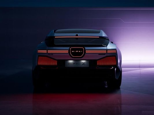 2023 शुद्ध इलेक्ट्रिक सेडान हिफी जेड 4WD इलेक्ट्रिक कार 705 किमी रेंज के साथ