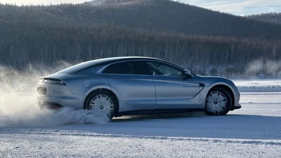 PRESALE 2024 नई EV कार BYD यांगवांग U7 सेडान हवा प्रतिरोध Of Cd 0.195 240Kw मोटर शक्ति