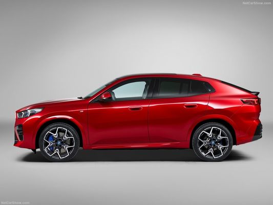 गर्म बिक्री लंबी दूरी इलेक्ट्रिक कार 2024 के लिए बीएमडब्ल्यू IX2 449Km हाई स्पीड ऑटो नई ऊर्जा कार