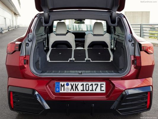 गर्म बिक्री लंबी दूरी इलेक्ट्रिक कार 2024 के लिए बीएमडब्ल्यू IX2 449Km हाई स्पीड ऑटो नई ऊर्जा कार