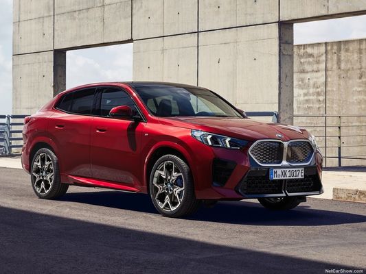 गर्म बिक्री लंबी दूरी इलेक्ट्रिक कार 2024 के लिए बीएमडब्ल्यू IX2 449Km हाई स्पीड ऑटो नई ऊर्जा कार