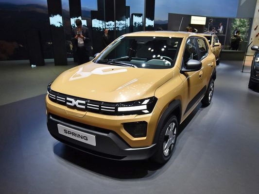 नई डिजाइन पेशेवर Dongfeng रेनॉल्ट Dacia स्प्रिंग उच्च गति इलेक्ट्रिक कार
