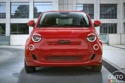 2024 FIAT 500e FWD मिनी इलेक्ट्रिक कार 42kwh बैटरी 94mph शीर्ष गति के साथ