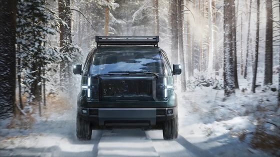 एक विशेष रूप से निर्मित ट्रुक कैनू पिकअप 8 फीट बिस्तर के साथ विशाल भंडारण आंतरिक