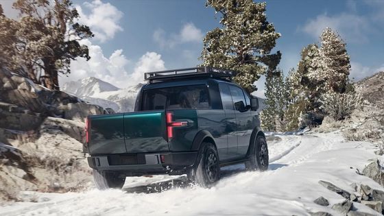 एक विशेष रूप से निर्मित ट्रुक कैनू पिकअप 8 फीट बिस्तर के साथ विशाल भंडारण आंतरिक