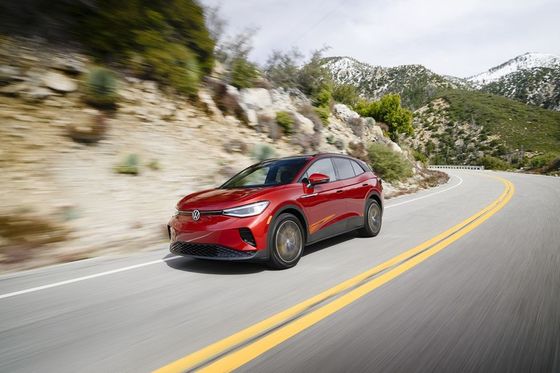 201 पी.एस.एस. हॉर्स पावर आरडब्ल्यूडी 290 मील तक ईपीए रेंज 2024 वोक्सवैगन आईडी4 शुद्ध इलेक्ट्रिक कारों पर