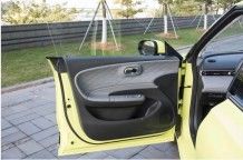 नवीनतम शुद्ध ईवी कारों Dongfeng Nammi 01 हैचबैक ईवी और प्रभावशाली रेंज और ठोस राज्य बैटरी