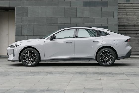 2024 चांगन यूएनआई वी प्लग इन हाइब्रिड इलेक्ट्रिक कार