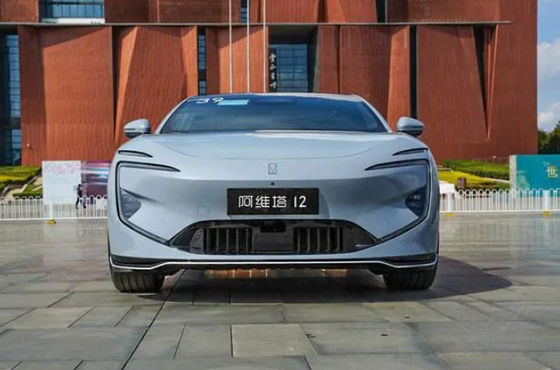 शुद्ध इलेक्ट्रिक वाहन AVATR 12 इलेक्ट्रिक कार 700 किमी रेंज के साथ