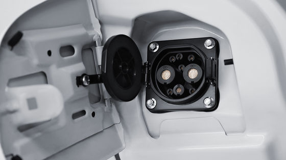 2023 स्टैंडर्ड एडिशन शुद्ध इलेक्ट्रिक मिनी यात्री कार 238 किमी रेंज और स्लाइडिंग डोर के साथ