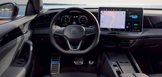 बहुमुखी स्टैट वी.डब्ल्यू. नई वोक्सवैगन पासैट पीएचईवी 2024 268bhp& 400Nmof टॉर्क के साथ,7.4s त्वरण