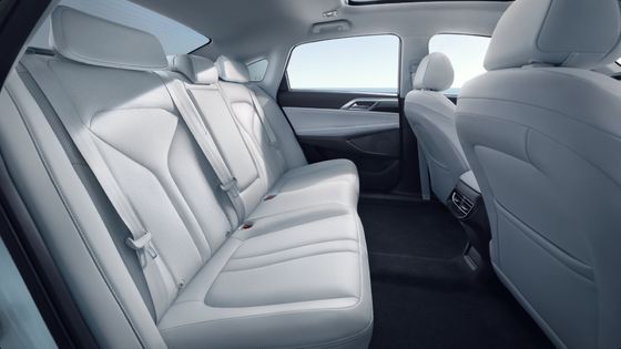 2024 Xpeng P5 इलेक्ट्रिक वाहन EV इलेक्ट्रिक कार लंबी दूरी 480 किमी 155KW पावर 170 किमी/घंटा